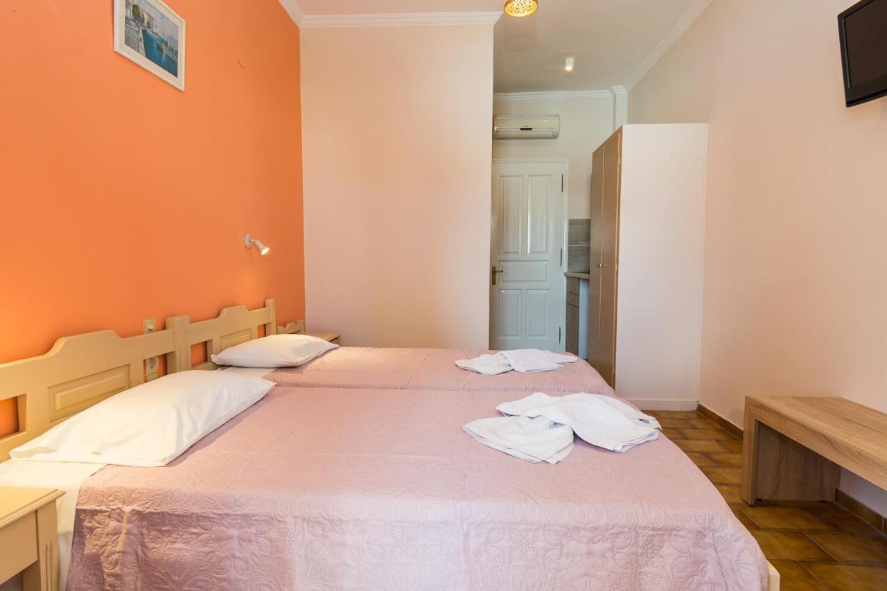 Pythari Apartments Лаганас Екстериор снимка